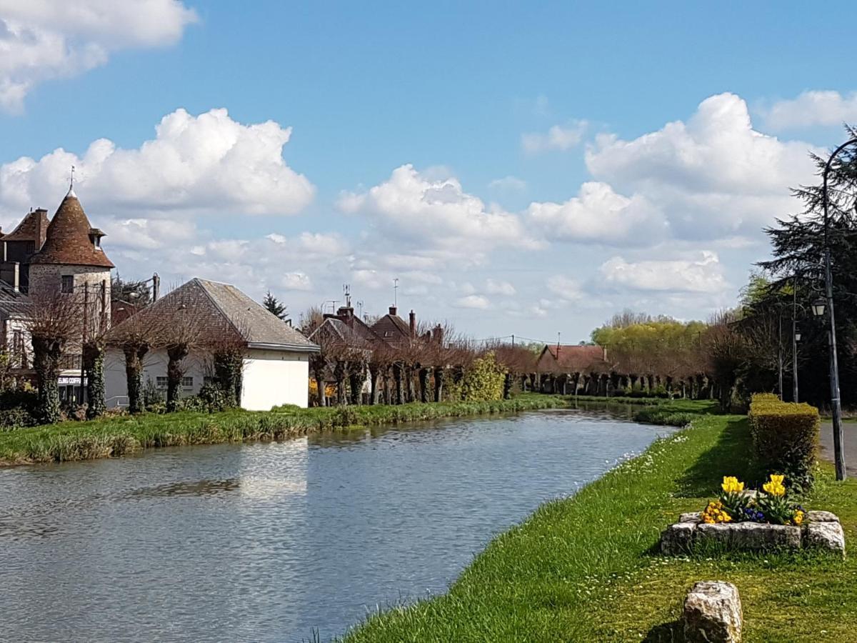 Chambres D'Hotes La Queriere Mur-de-Sologne Luaran gambar
